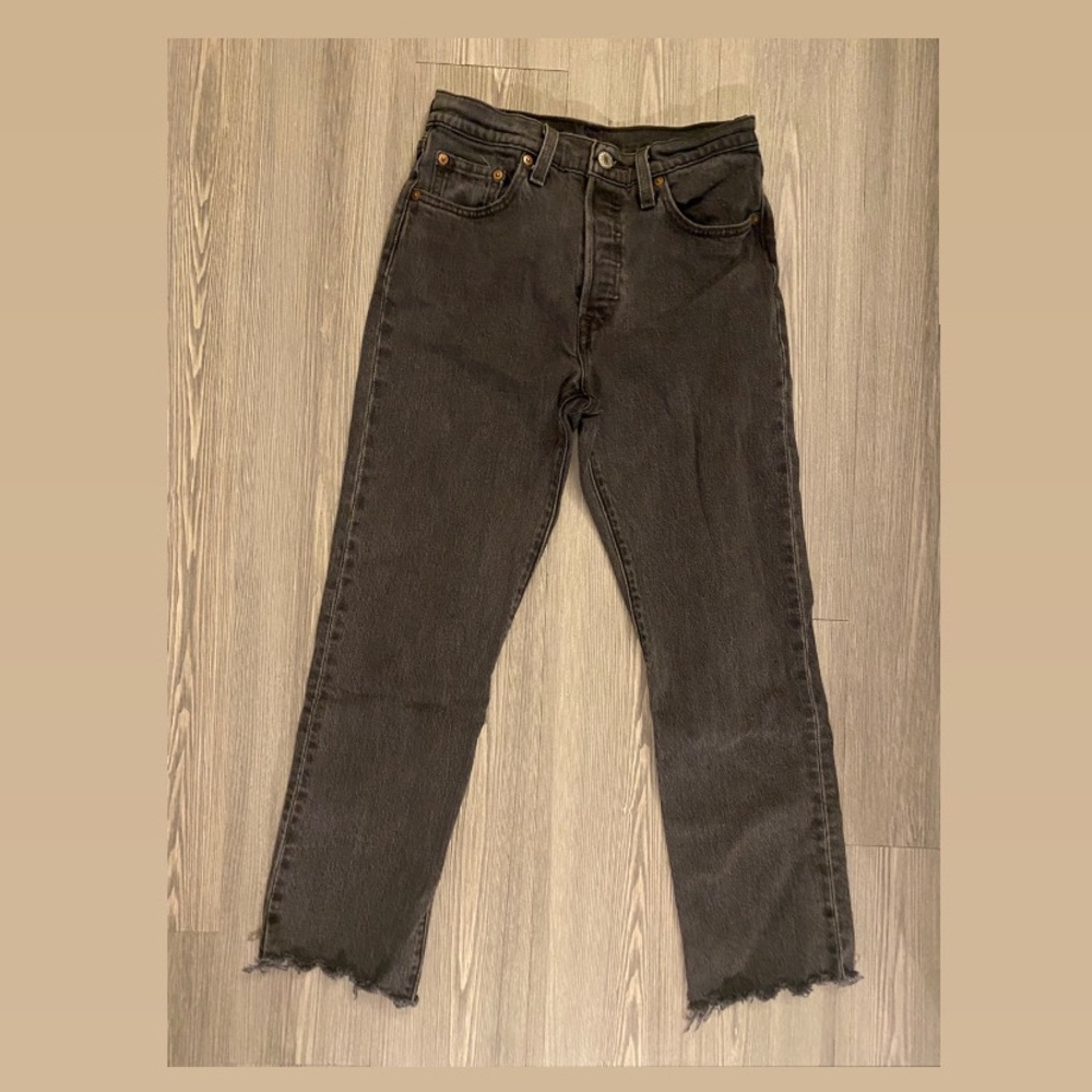 Denim Levi’s high waisted
